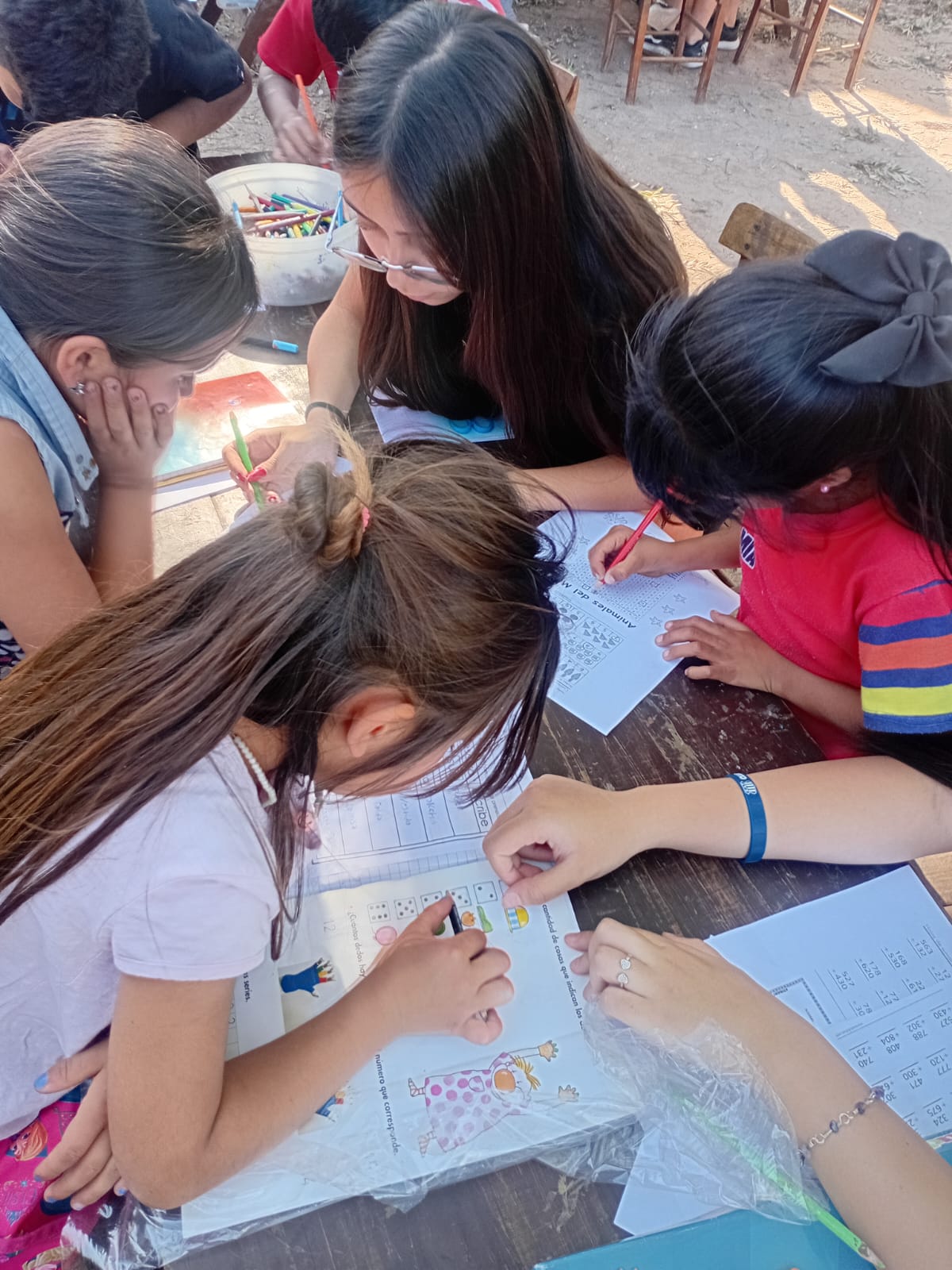 Escuela en Salida 63